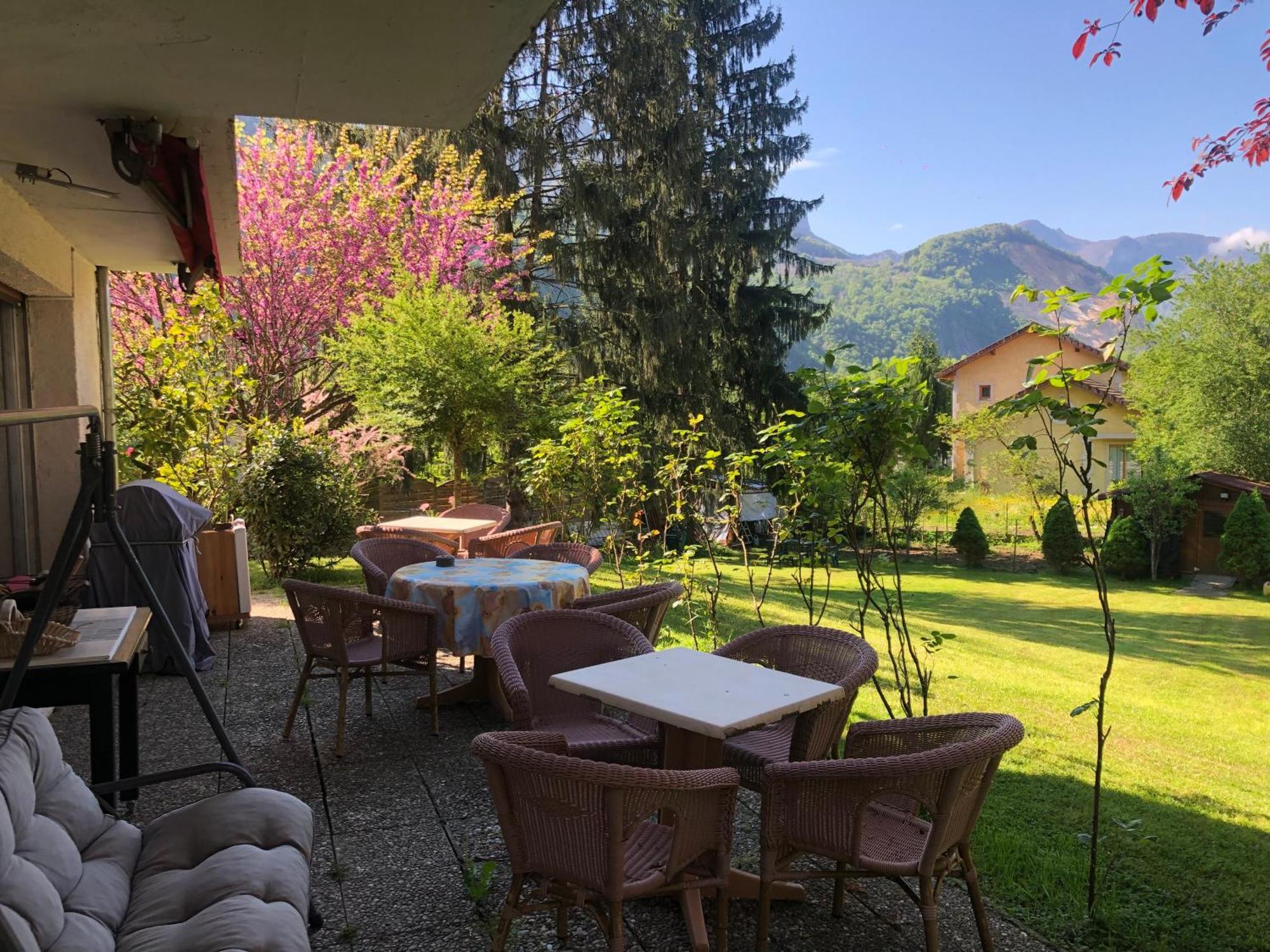Au Pied Du Vercors Tout Est Permis La Riviere  外观 照片
